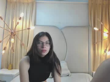 Crimsonsecrets Chaturbate stream image from April 28, 2025