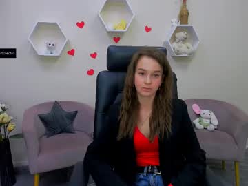 Mika_Pleasure Chaturbate stream image from April 28, 2025