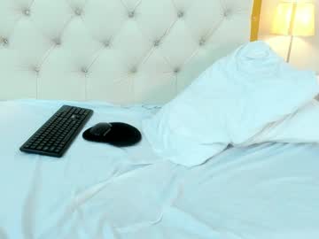 Aura_Sanders Chaturbate stream image from April 28, 2025