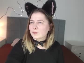 Michellewipe Chaturbate stream image from April 28, 2025