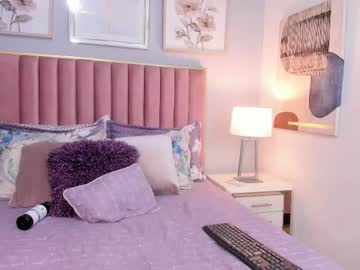 Jasmineross_1 Chaturbate stream image from April 28, 2025