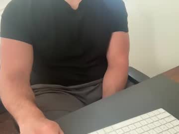 Shelly898988 Chaturbate stream image from April 28, 2025