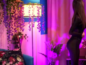 Theayanna Chaturbate stream image from April 28, 2025