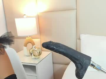 Antoniaross Chaturbate stream image from April 28, 2025