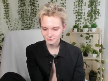 Demianenglen Chaturbate stream image from April 28, 2025