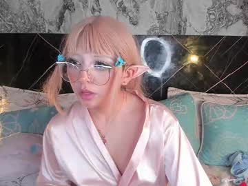 Emilyygomez Chaturbate stream image from April 28, 2025