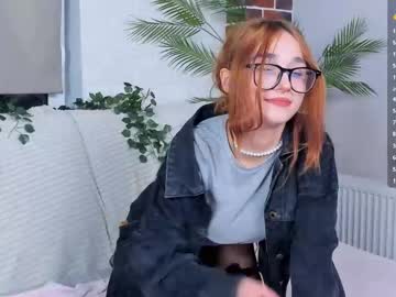 Eugeniaharcum Chaturbate stream image from April 28, 2025