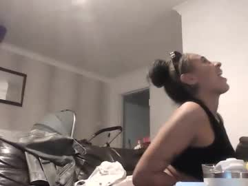 Foxy_Couple69 Chaturbate stream image from April 28, 2025