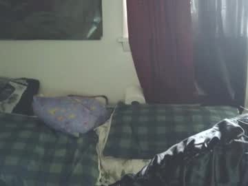 Milfy_Autumn Chaturbate stream image from April 28, 2025