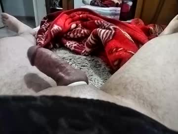 Moonshine35 Chaturbate stream image from April 28, 2025