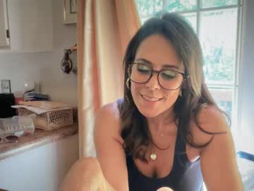 Sayplsgdgrl Chaturbate stream image from April 28, 2025
