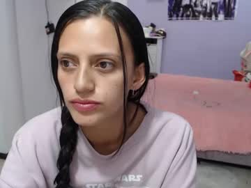 Silvanaroberts_ Chaturbate stream image from April 28, 2025