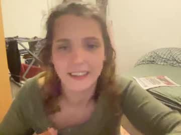 Idoanythingx Chaturbate stream image from April 28, 2025