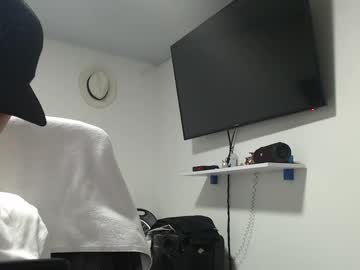 Juanboytw Chaturbate stream image from April 29, 2025