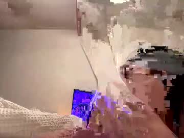 Realraylynnxx Chaturbate stream image from April 29, 2025