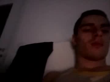Domvare2 Chaturbate stream image from April 29, 2025