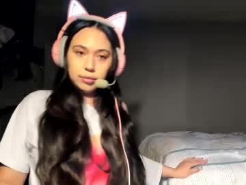 Starlitdreams777 Chaturbate stream image from April 29, 2025