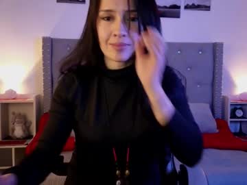 Cristal_Hilton_10 Chaturbate stream image from April 29, 2025