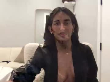 Arialatinna_ Chaturbate stream image from April 29, 2025