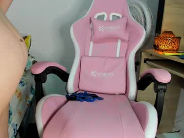 Nhatys Chaturbate stream image from April 29, 2025