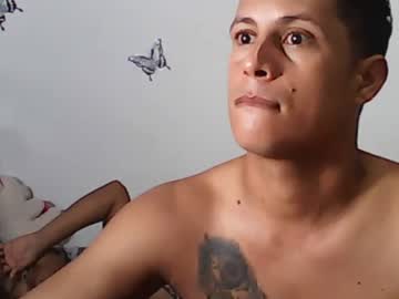Couple_Theo_X_Mia Chaturbate stream image from April 29, 2025