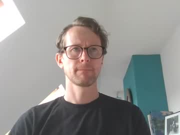 Discovery_99 Chaturbate stream image from April 29, 2025