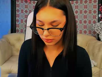 Kimclarks Chaturbate stream image from April 29, 2025
