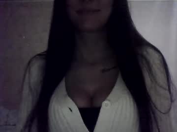 Christi8133 Chaturbate stream image from April 29, 2025