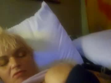 Lalipop420 Chaturbate stream image from April 29, 2025