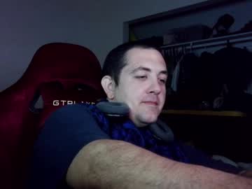 Vineatspussnluvsit Chaturbate stream image from April 29, 2025