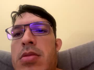Adri22cm03 Chaturbate stream image from April 29, 2025
