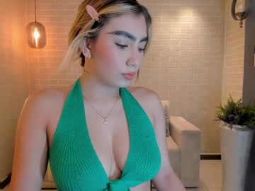 Melodyroberts Chaturbate stream image from April 29, 2025