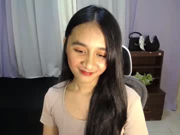 Pretty_Morenaxx Chaturbate stream image from April 29, 2025