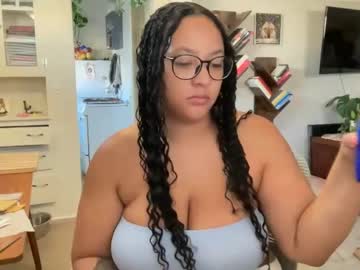 Dreamyriri Chaturbate stream image from April 29, 2025