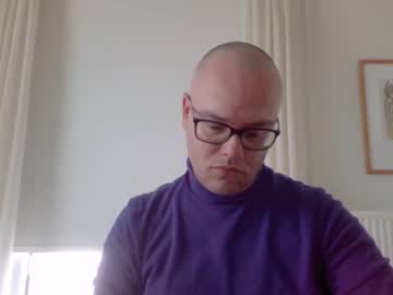 Rettie1984 Chaturbate stream image from April 29, 2025