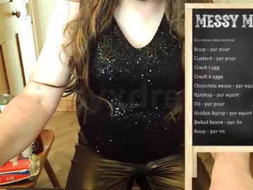 Messyxdresser Chaturbate stream image from April 29, 2025