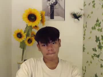 Tisoy101 Chaturbate stream image from April 29, 2025