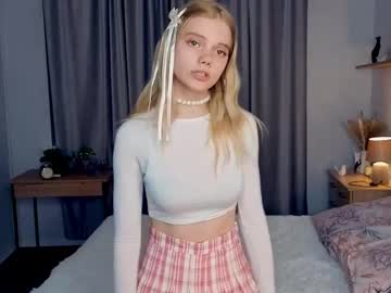 Ch3rryt0ffee Chaturbate stream image from April 29, 2025