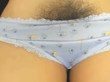 Holly0550 Chaturbate stream image from April 29, 2025