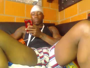 Sexymen27cm Chaturbate stream image from April 29, 2025