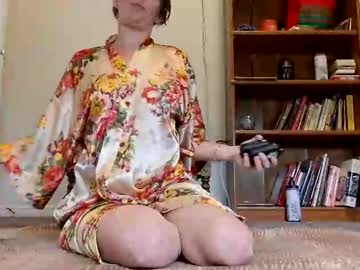 Amber420kitty Chaturbate stream image from April 29, 2025