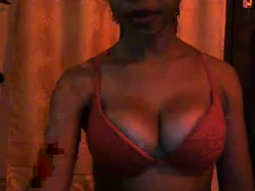 Ebony_Nellie Chaturbate stream image from April 29, 2025