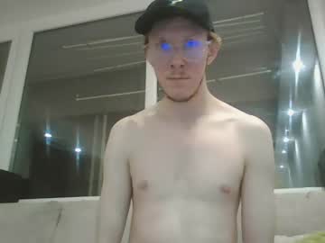 Horny_Pole Chaturbate stream image from April 29, 2025