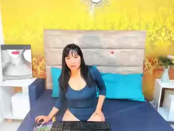 Malujo_Acevedo Chaturbate stream image from April 29, 2025