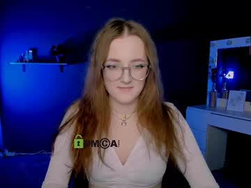Mika_Pleasure Chaturbate stream image from April 29, 2025