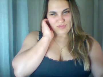 Moonlitrose_ Chaturbate stream image from April 29, 2025