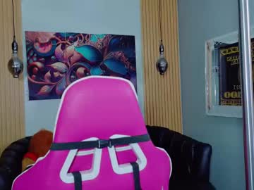 Vallolet_Butterfly Chaturbate stream image from April 29, 2025