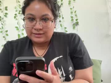 Littldeath Chaturbate stream image from April 29, 2025