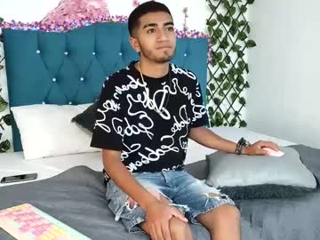 Axel_Rifleman Chaturbate stream image from April 29, 2025