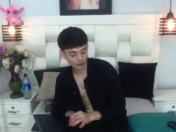 Dixon_Holden Chaturbate stream image from April 29, 2025